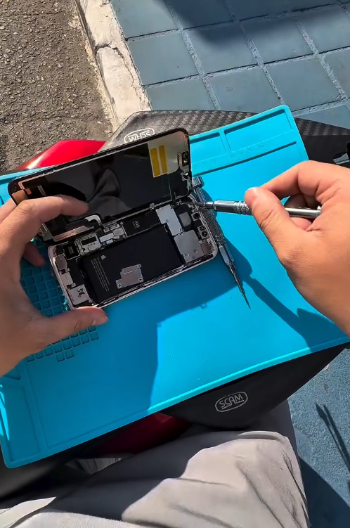 Reparo de iPhone em atendimento externo