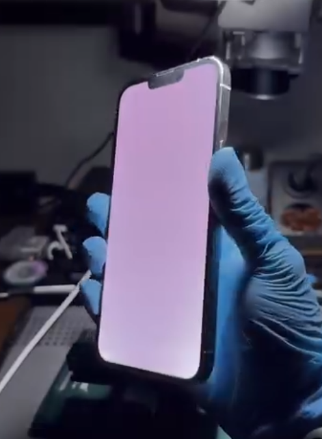 Tela de iPhone em diagnóstico